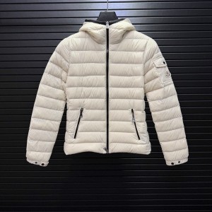 몽클레르 MONCLER 신형 방풍 보온 숏 후드 여성용 패딩 점퍼