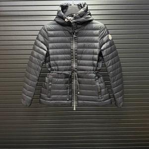 몽클레르 MONCLER 후드형 허리 라인 슬림 가벼운 여성용 패딩 재킷